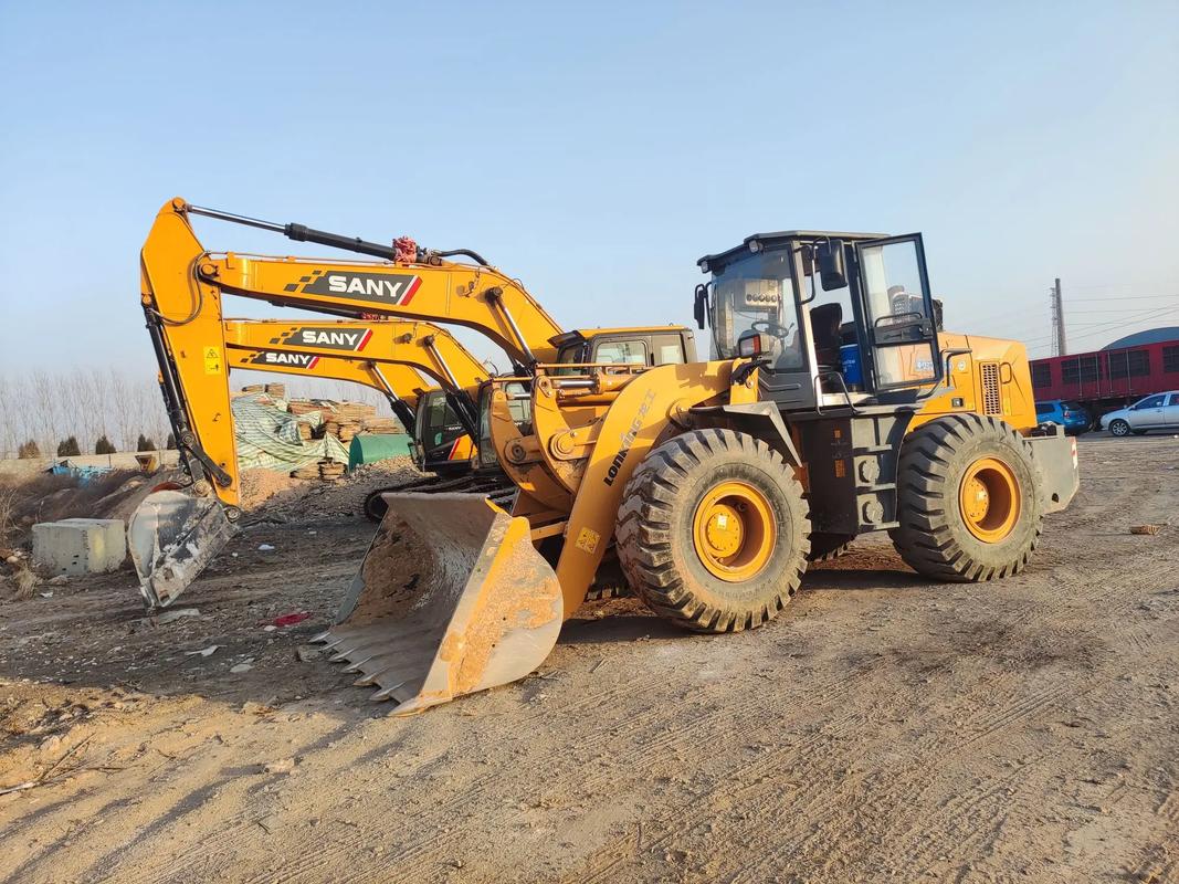 众通工程机械设备 优质设备租赁，助力室外装饰装潢工程高效推进